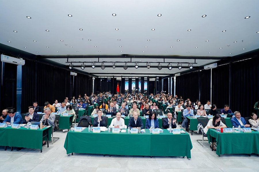 李香民副会长受邀参加中华全国律师协会2026年未成年人法律保护业务交流会